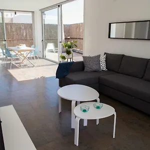 Sunny And Quiet Duplex Apartamento